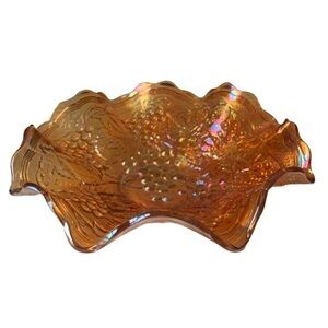 Vintage 1960’s 9” Marigold Imperial Glass Grape and Cable Ruffled Edge Bowl